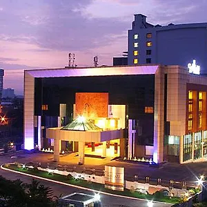 https://gokulam-park-kochi.kerala-hotels.net